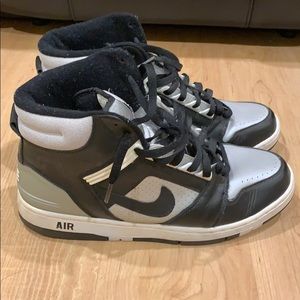 EUC Nike Air Force ll